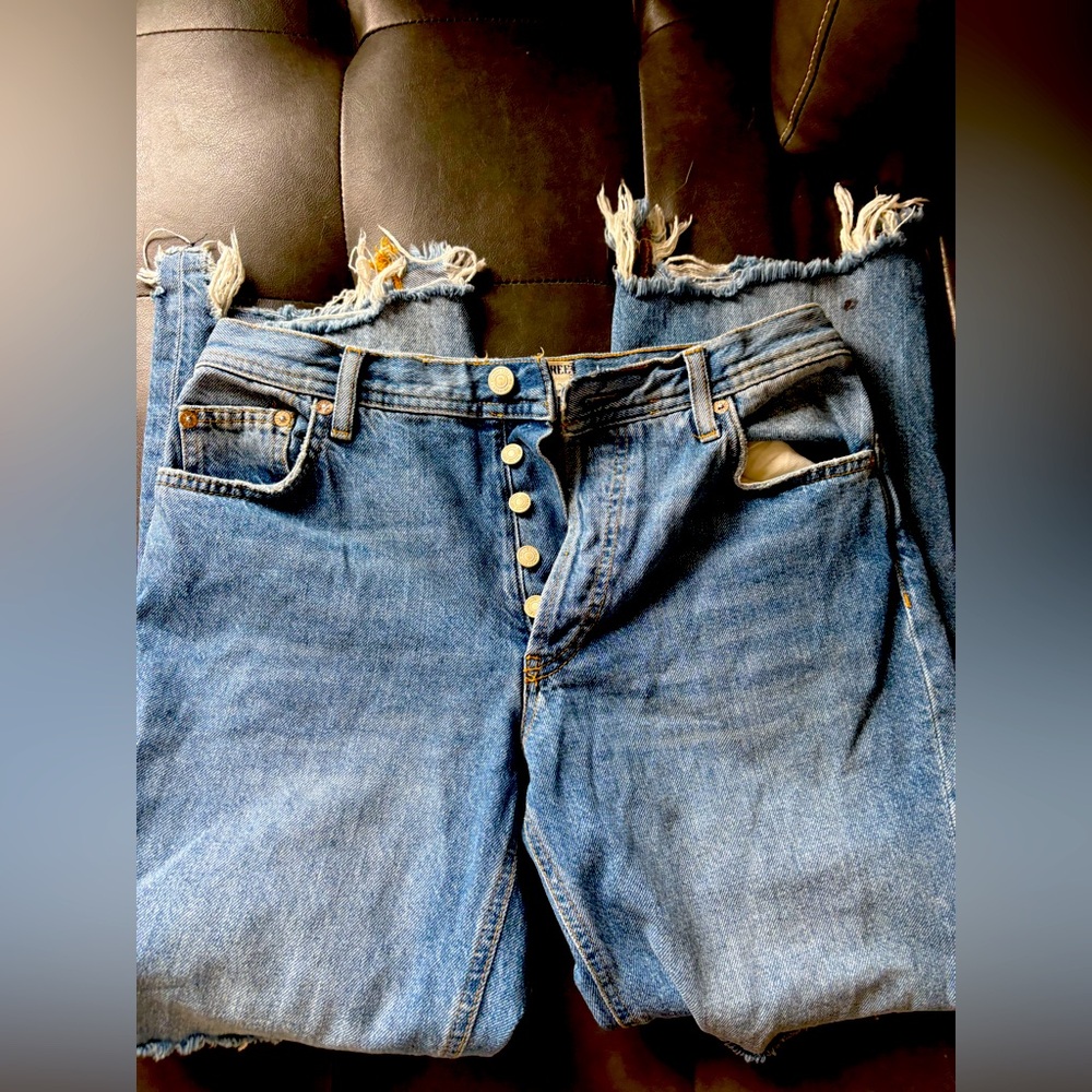We the free cropped Maggie Jean size 27.